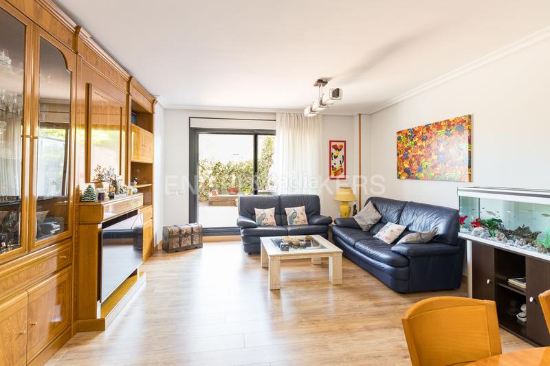 Foto 590fe0cb-3fc9-4416-bc15-84048b9f8b2f. Piccolo appartamento con riscaldamento parcheggio piscina in San Sebastián de los Reyes Foto 590fe0cb-3fc9-4416-bc15-84048b9f8b2f. Piccolo appartamento con riscaldamento parcheggio piscina in San Sebastián de los Reyes