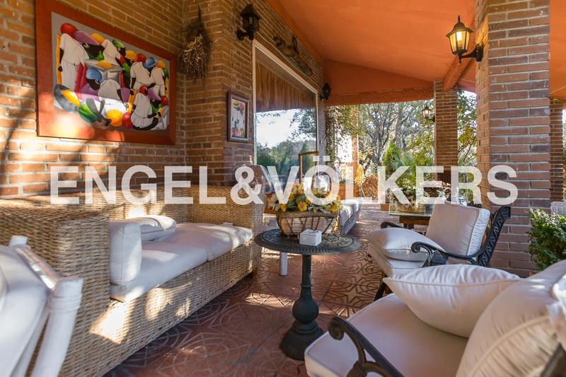 Foto 5f9ac938-73f0-48a7-a5d2-7d21b1ae7bde. Maison avec chauffage parking piscine dans Molino de la Hoz Rozas de Madrid (Las) Foto 5f9ac938-73f0-48a7-a5d2-7d21b1ae7bde. Maison avec chauffage parking piscine dans Molino de la Hoz Rozas de Madrid (Las)