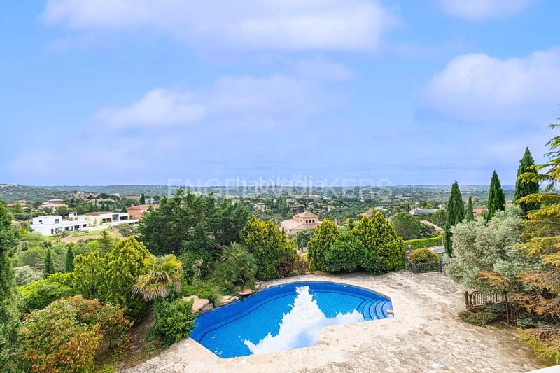 Foto 205fb56d-beb1-4895-b532-ce26e442ebc1. Maison avec chauffage parking piscine dans Molino de la Hoz Rozas de Madrid (Las) Foto 205fb56d-beb1-4895-b532-ce26e442ebc1. Maison avec chauffage parking piscine dans Molino de la Hoz Rozas de Madrid (Las)