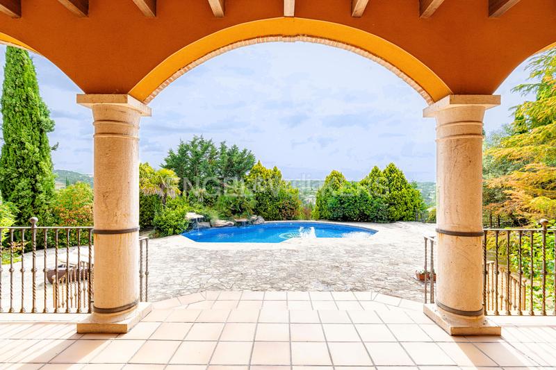 Foto 57f31eef-d5d3-4c93-a9b0-d0edcfdb6e53. Maison avec chauffage parking piscine dans Molino de la Hoz Rozas de Madrid (Las) Foto 57f31eef-d5d3-4c93-a9b0-d0edcfdb6e53. Maison avec chauffage parking piscine dans Molino de la Hoz Rozas de Madrid (Las)