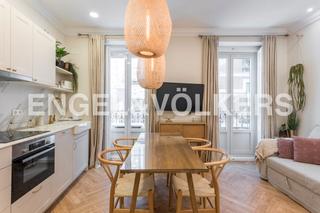 Apartament a Universidad-Malasaña. Apartamento con dos balcones en el corazón de malasaña Apartament a Universidad-Malasaña. Apartamento con dos balcones en el corazón de malasaña