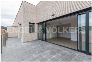 ÁTICOS CON TERRAZA Y PARKING EN MONTCADA ÁTICOS CON TERRAZA Y PARKING EN MONTCADA