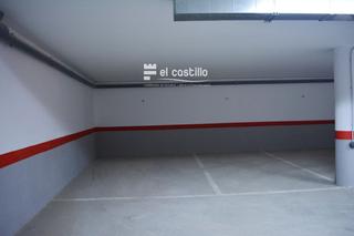 Aparcament cotxe Sancho dávila. Plaza de garaje 14 m2 en edificio residencial. Aparcament cotxe Sancho dávila. Plaza de garaje 14 m2 en edificio residencial.