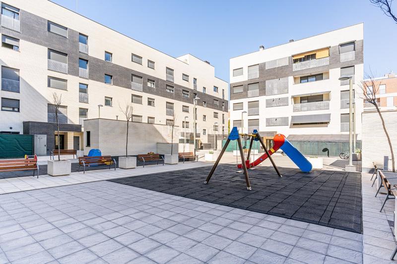 Foto dbb1cd42-5dca-4221-94e0-7eadc6215d6d. Flat in valle del baztan 1 in Fresnos I y II Torrejón de Ardoz Foto dbb1cd42-5dca-4221-94e0-7eadc6215d6d. Flat in valle del baztan 1 in Fresnos I y II Torrejón de Ardoz