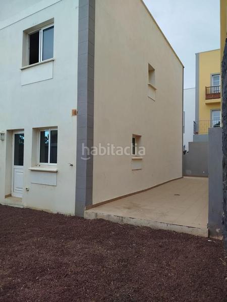 Foto f8e3d2c1-a784-44bd-907e-90e6f426f4a8. Dúplex amb aparcament a Centro Güímar Foto f8e3d2c1-a784-44bd-907e-90e6f426f4a8. Dúplex amb aparcament a Centro Güímar