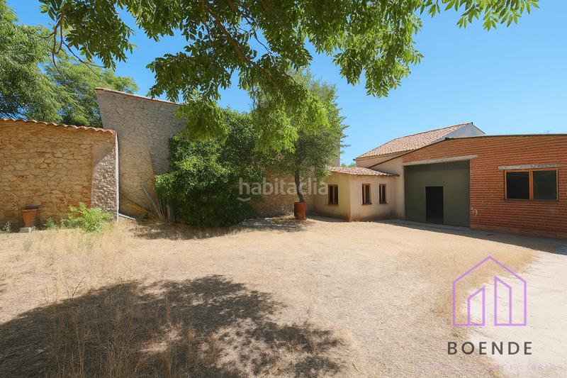 Foto d8955cd7-ee26-4727-a185-59492ff77884. Casa adossada amb xemeneia calefacció aparcament a Chinchón Foto d8955cd7-ee26-4727-a185-59492ff77884. Casa adossada amb xemeneia calefacció aparcament a Chinchón