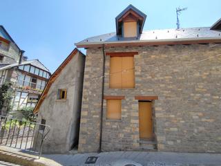 Xalet a Gistaín. Chalet en venta en gistain, 3 dormitorios. Xalet a Gistaín. Chalet en venta en gistain, 3 dormitorios.