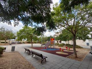 Aparcament cotxe a Manacor Centre. Planta baja en chaflán con patio y opción de una planta más man Aparcament cotxe a Manacor Centre. Planta baja en chaflán con patio y opción de una planta más man