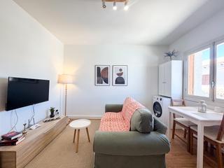 Apartament  Avenida ronda. Piso reformado a 200m de la playa, con parking, piscina y pista Apartament  Avenida ronda. Piso reformado a 200m de la playa, con parking, piscina y pista