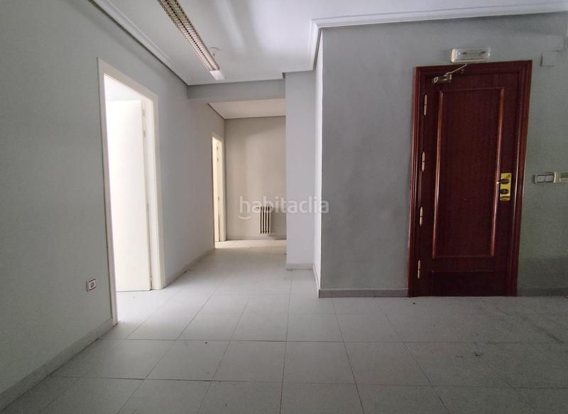 Foto 00374e95-1bd8-4bd5-979f-efb4dbddb733. Oficina a Gran Via Logroño Foto 00374e95-1bd8-4bd5-979f-efb4dbddb733. Oficina a Gran Via Logroño