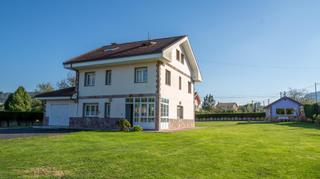 Chalet  Calle la calle 66.89. Casa en venta en rodiles Chalet  Calle la calle 66.89. Casa en venta en rodiles