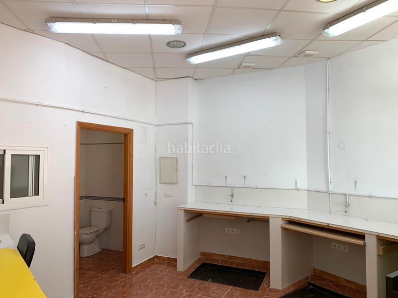 Foto f776d635-d348-4cb2-8c32-4b8d66bc2bde. Local comercial a avenida de andalucía 138 a Urbanización Santa Rosa Torrox Foto f776d635-d348-4cb2-8c32-4b8d66bc2bde. Local comercial a avenida de andalucía 138 a Urbanización Santa Rosa Torrox
