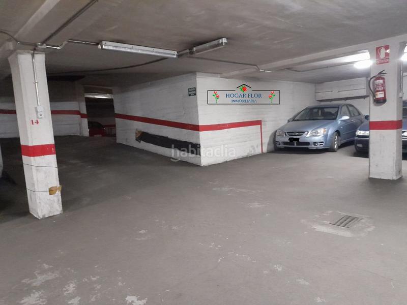 Foto c801e545-af11-47cb-ba46-2d78be061d34. Parking voiture dans Salesas Salamanca Foto c801e545-af11-47cb-ba46-2d78be061d34. Parking voiture dans Salesas Salamanca
