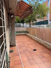 Planta baixa a La Marina del Port. Encantadora planta baja luz, amplitud y terraza privada! Planta baixa a La Marina del Port. Encantadora planta baja luz, amplitud y terraza privada!