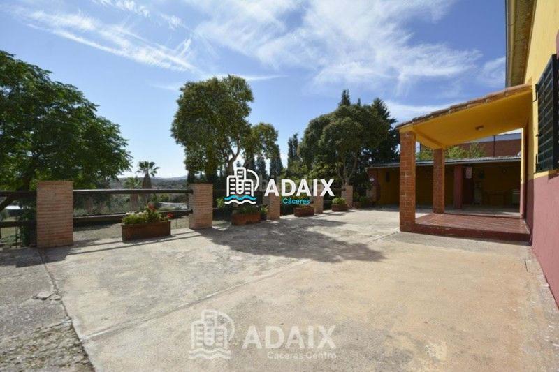 Foto ace8c0c3-eb62-4d0c-9130-ccadd7fcbe57. Xalet amb aparcament piscina a Montesol - Mejostilla Cáceres Foto ace8c0c3-eb62-4d0c-9130-ccadd7fcbe57. Xalet amb aparcament piscina a Montesol - Mejostilla Cáceres