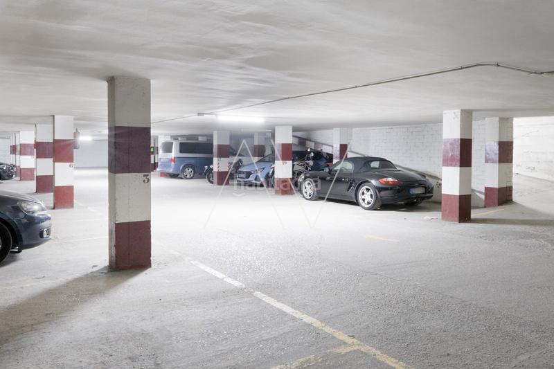 Foto 2e69b512-5180-45a0-bb9f-32e6f4e2d78d. Autoparkplatz in Centre Sant Just Desvern Foto 2e69b512-5180-45a0-bb9f-32e6f4e2d78d. Autoparkplatz in Centre Sant Just Desvern