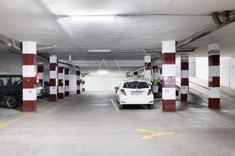 Foto 9504a633-a38f-4d1a-ac11-f0d642c68036. Parking voiture dans Centre Sant Just Desvern Foto 9504a633-a38f-4d1a-ac11-f0d642c68036. Parking voiture dans Centre Sant Just Desvern