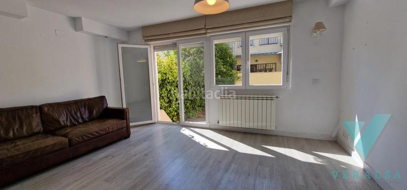 Foto 8c4d8de4-6af7-481b-95f1-1a7cc926c05d. Casa con riscaldamento parcheggio in Rosa de Luxemburgo San Sebastián de los Reyes Foto 8c4d8de4-6af7-481b-95f1-1a7cc926c05d. Casa con riscaldamento parcheggio in Rosa de Luxemburgo San Sebastián de los Reyes