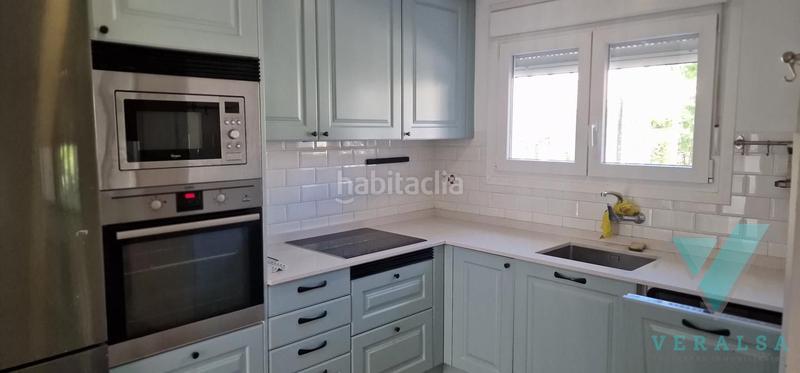 Foto e29510f6-672a-4002-aa11-7289b729d1e2. Casa con riscaldamento parcheggio in Rosa de Luxemburgo San Sebastián de los Reyes Foto e29510f6-672a-4002-aa11-7289b729d1e2. Casa con riscaldamento parcheggio in Rosa de Luxemburgo San Sebastián de los Reyes