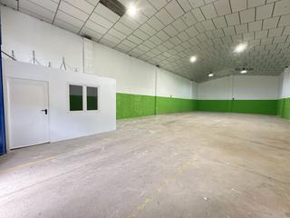 Lloguer Nau industrial a Orippo 22. Nave industrial en alquiler en avda. españa, 1 dormitorio. Lloguer Nau industrial a Orippo 22. Nave industrial en alquiler en avda. españa, 1 dormitorio.