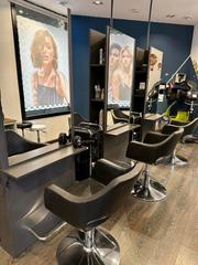 Transfer Business premise  Carrer de sant antoni maria claret. Traspaso peluquería unisex Transfer Business premise  Carrer de sant antoni maria claret. Traspaso peluquería unisex