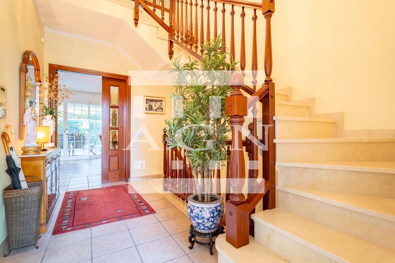 Foto 15523fe0-75ac-4efc-bf30-e1e24f8d88e3. Xalet amb xemeneia calefacció aparcament piscina a Cambrils Foto 15523fe0-75ac-4efc-bf30-e1e24f8d88e3. Xalet amb xemeneia calefacció aparcament piscina a Cambrils