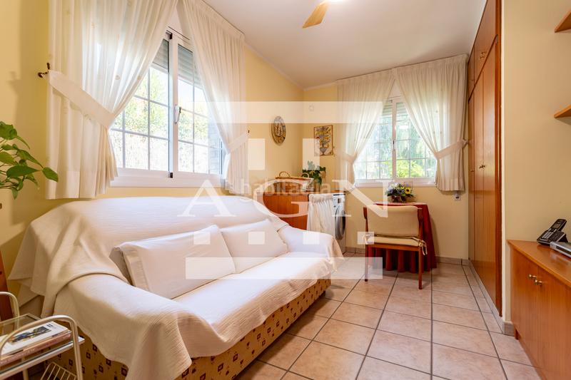 Foto 49724b42-9562-4af8-a036-c988ac2f01a5. Xalet amb xemeneia calefacció aparcament piscina a Cambrils Foto 49724b42-9562-4af8-a036-c988ac2f01a5. Xalet amb xemeneia calefacció aparcament piscina a Cambrils