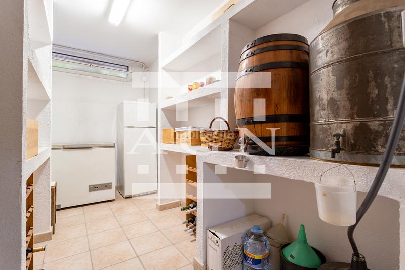 Foto a0ff342a-5ae7-43c7-a9aa-7ef64602e2b2. Xalet amb xemeneia calefacció aparcament piscina a Cambrils Foto a0ff342a-5ae7-43c7-a9aa-7ef64602e2b2. Xalet amb xemeneia calefacció aparcament piscina a Cambrils