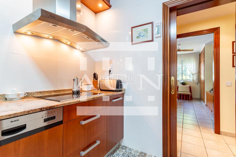 Foto e1034c04-18c7-4289-b9a5-355fba1ac8d3. Xalet amb xemeneia calefacció aparcament piscina a Cambrils Foto e1034c04-18c7-4289-b9a5-355fba1ac8d3. Xalet amb xemeneia calefacció aparcament piscina a Cambrils