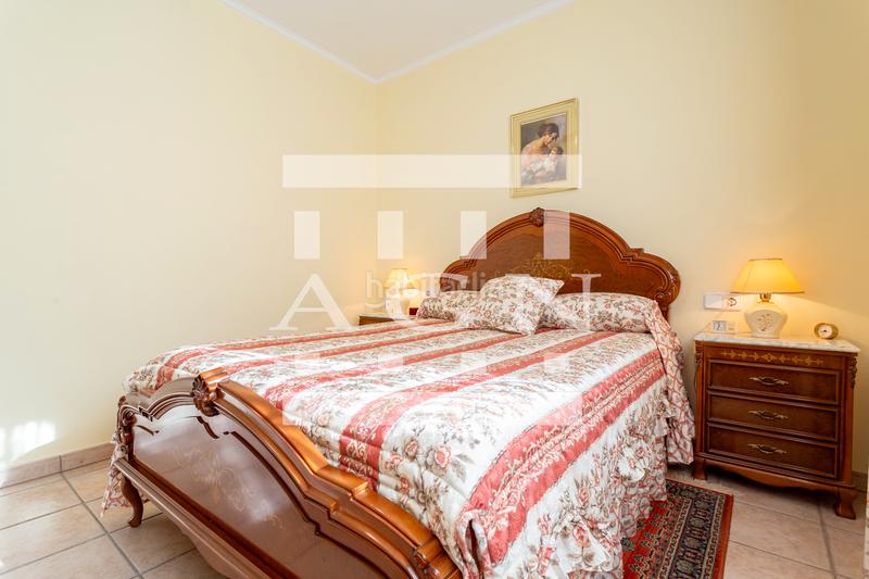 Foto edd7c6fc-5279-48a5-93ed-24f88441ad4e. Xalet amb xemeneia calefacció aparcament piscina a Cambrils Foto edd7c6fc-5279-48a5-93ed-24f88441ad4e. Xalet amb xemeneia calefacció aparcament piscina a Cambrils