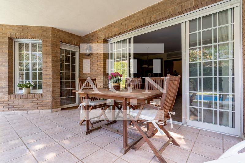 Foto ef1aac0c-ca47-407d-b63d-e22aa7a3aed0. Xalet amb xemeneia calefacció aparcament piscina a Cambrils Foto ef1aac0c-ca47-407d-b63d-e22aa7a3aed0. Xalet amb xemeneia calefacció aparcament piscina a Cambrils