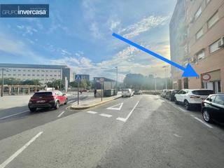 Location Local commercial à El Carmen. Local comercial con 2 puertas de acceso a diferentes calles fren Location Local commercial à El Carmen. Local comercial con 2 puertas de acceso a diferentes calles fren