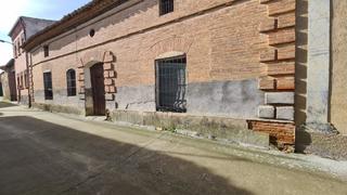 Casa a Malva. Venta de 2 casas con patio 1.124 m en pleno centro de malva zamo Casa a Malva. Venta de 2 casas con patio 1.124 m en pleno centro de malva zamo