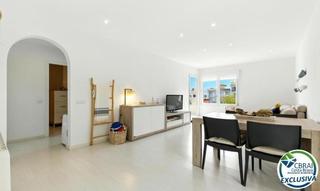 Appartement à Port Banyuls - Port Alegre - Port Empordà. Port sotavent apartamento con vistas al canal y con piscina, par Appartement à Port Banyuls - Port Alegre - Port Empordà. Port sotavent apartamento con vistas al canal y con piscina, par