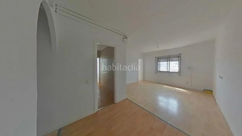 Foto eee86ac1-7e6b-42c9-bac2-2cce829d4f05. Piso en Centre Santa Coloma de Gramenet Foto eee86ac1-7e6b-42c9-bac2-2cce829d4f05. Piso en Centre Santa Coloma de Gramenet