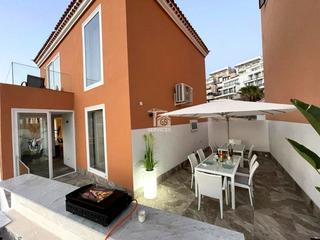 Casa adossada a Europa 20. Casa adosada con vistas al mar en san eugenio Casa adossada a Europa 20. Casa adosada con vistas al mar en san eugenio