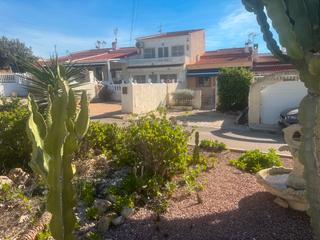 Planta baixa a Rojales. 100 000 â  60 mâ construidos  2 dormitorios  terraza de 30 mâ  a Planta baixa a Rojales. 100 000 â  60 mâ construidos  2 dormitorios  terraza de 30 mâ  a