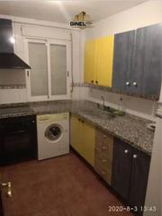 Miete Etagenwohnung in Villatorres. Piso en alquiler en paseo de la estación, 4 dormitorios. Miete Etagenwohnung in Villatorres. Piso en alquiler en paseo de la estación, 4 dormitorios.