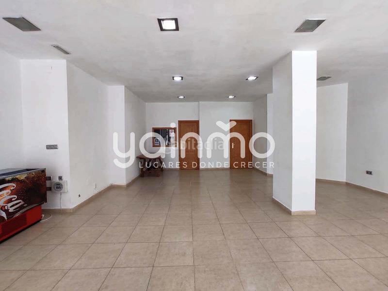 Foto b308bb08-59b0-4343-b270-4bb9d88c1154. Local comercial a Peñamefecit - Avda Barcelona Jaén Foto b308bb08-59b0-4343-b270-4bb9d88c1154. Local comercial a Peñamefecit - Avda Barcelona Jaén