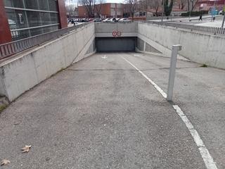 Aparcament cotxe a Brezo. Plaza de garaje en valdemoro Aparcament cotxe a Brezo. Plaza de garaje en valdemoro