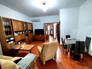 Casa a Guillena pueblo. Oportunidad en guillena! casa de 2 plantas con gran potencial Casa a Guillena pueblo. Oportunidad en guillena! casa de 2 plantas con gran potencial