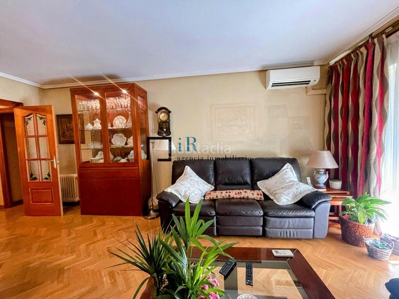 Foto b18e2d70-9b81-44bd-b453-4d16586af60e. Etagenwohnung mit heizung parking pool in Acacias Madrid Foto b18e2d70-9b81-44bd-b453-4d16586af60e. Etagenwohnung mit heizung parking pool in Acacias Madrid