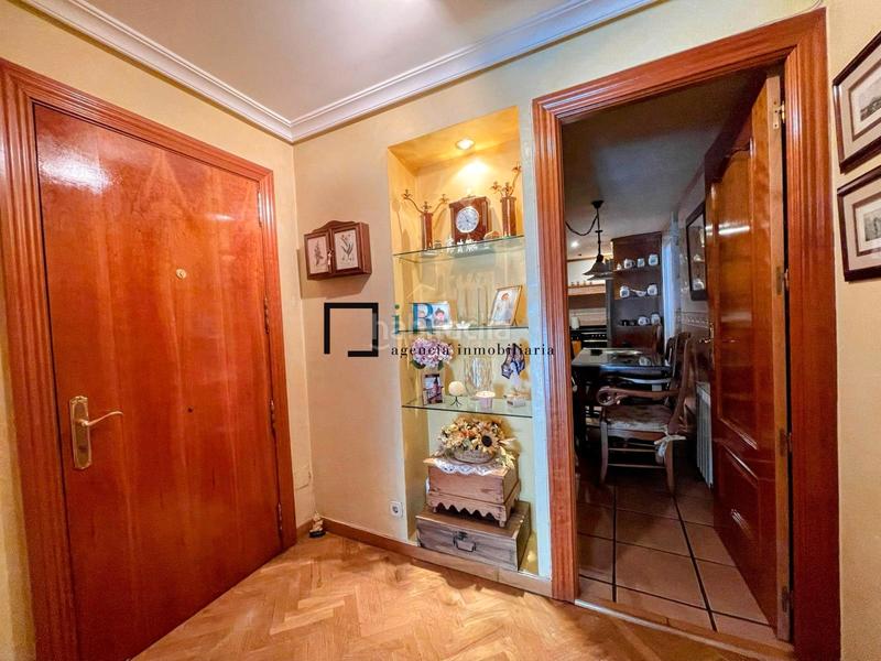 Foto ce7040dd-cab3-4956-af8c-f5418e5ef1f9. Etagenwohnung mit heizung parking pool in Acacias Madrid Foto ce7040dd-cab3-4956-af8c-f5418e5ef1f9. Etagenwohnung mit heizung parking pool in Acacias Madrid