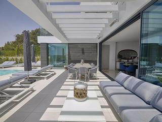 House in N/a House in N/a