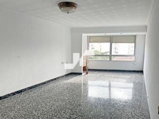 Appartement  Solades. Piso en vilareal con 4 habitaciones, ascensor y trastero Appartement  Solades. Piso en vilareal con 4 habitaciones, ascensor y trastero