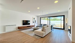 Casa  Carrer dels batlles. Casa adossada con piscina  premià de mar Casa  Carrer dels batlles. Casa adossada con piscina  premià de mar