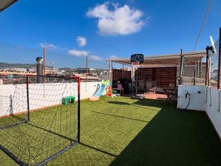 Tríplex a Casagemes. En exclusiva, en el barrio casagemes amplio tríplex con terraza Tríplex a Casagemes. En exclusiva, en el barrio casagemes amplio tríplex con terraza