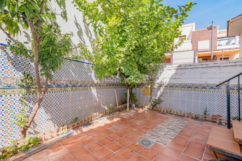 Foto 1a1ecb02-24a4-430f-96d9-0af2a95d1335. Casa adossada amb aparcament a Belicena Vegas del Genil Foto 1a1ecb02-24a4-430f-96d9-0af2a95d1335. Casa adossada amb aparcament a Belicena Vegas del Genil