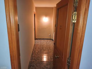 Miete Etagenwohnung in Centre. Piso en alquiler en centro, 3 dormitorios. Miete Etagenwohnung in Centre. Piso en alquiler en centro, 3 dormitorios.