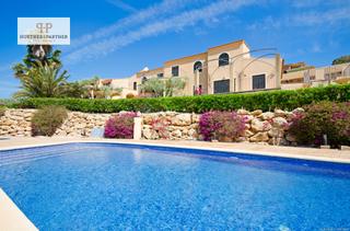 Casa adossada a Cala Magrana-Cala Anguila-Cala Mendia. Precioso adosado de esquina en cala romantica complejo de prime Casa adossada a Cala Magrana-Cala Anguila-Cala Mendia. Precioso adosado de esquina en cala romantica complejo de prime